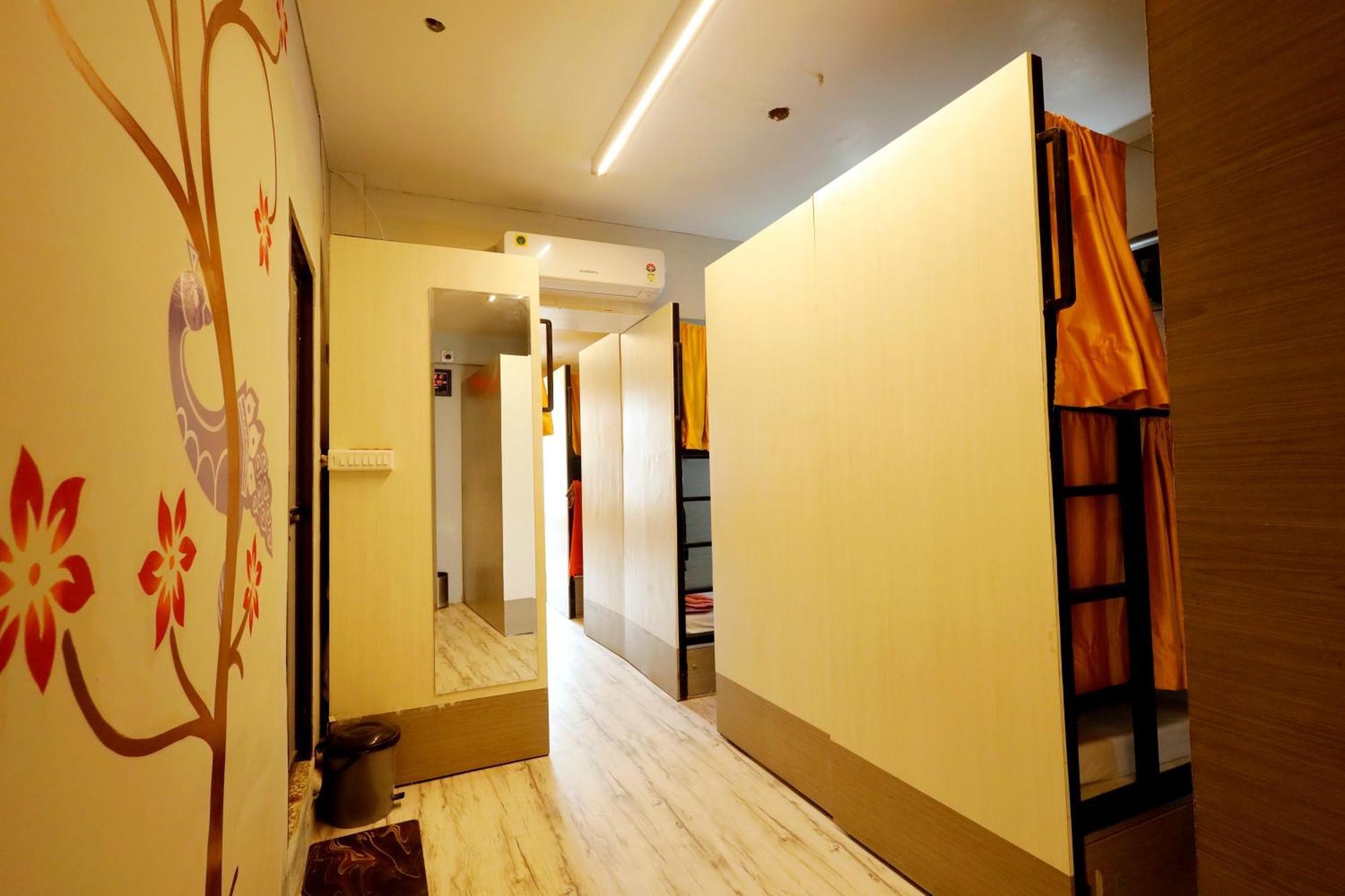 Myestay Ac Dorm Hostel Varanasi